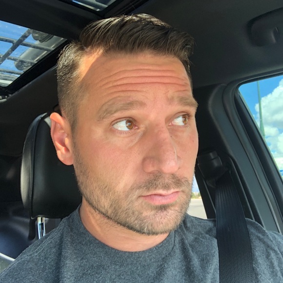 Meet your Posher, Bryant - Picture 3 of 3